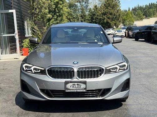 2023 BMW 330e xDrive
