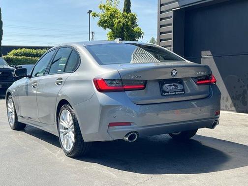 2023 BMW 330e xDrive