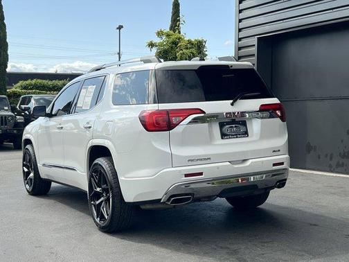 2019 GMC Acadia Denali