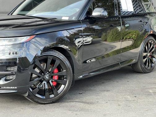 2025 Land Rover Range Rover Sport P460 Dynamic SE
