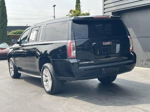 2018 GMC Yukon XL SLE