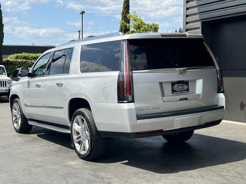 2020 Cadillac Escalade ESV Luxury