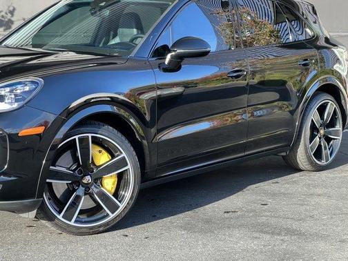 2019 Porsche Cayenne Turbo