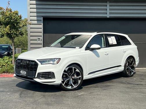2021 Audi Q7 55 Prestige