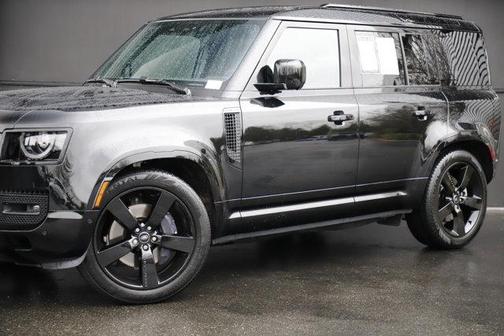 2025 Land Rover Defender P400 X-Dynamic SE