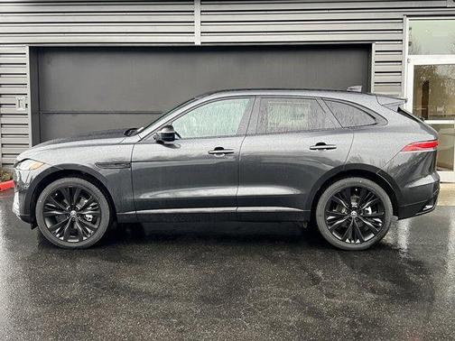 2025 Jaguar F-PACE P250 R-Dynamic S