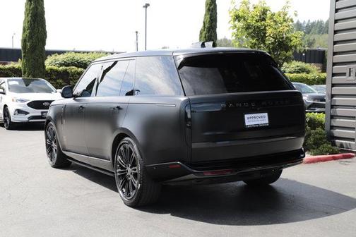 Santorini Black 2025 Land Rover Range Rover P400 SE 7 Seat