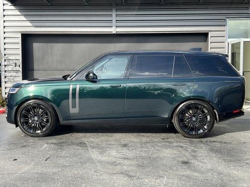 2025 Land Rover Range Rover P530 SE 7 Seat