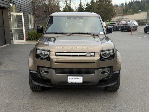 2025 Land Rover Defender P400 X-Dynamic SE