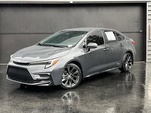 2024 Toyota Corolla Hybrid SE