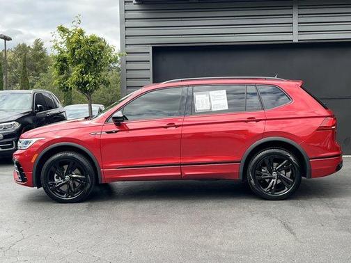 2024 Volkswagen Tiguan 2.0T SE R-Line Black