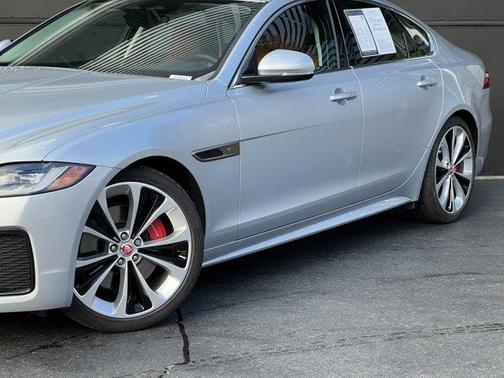 2022 Jaguar XF P300 R-Dynamic SE