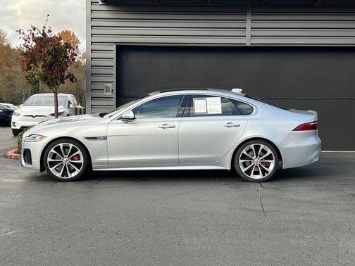 2022 Jaguar XF P300 R-Dynamic SE