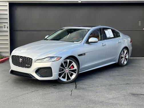 2022 Jaguar XF P300 R-Dynamic SE