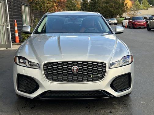 2022 Jaguar XF P300 R-Dynamic SE
