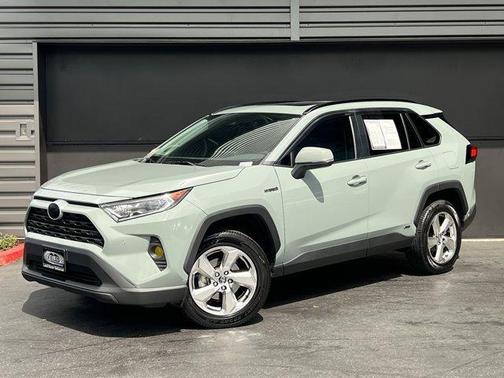 2021 Toyota RAV4 Hybrid XLE Premium