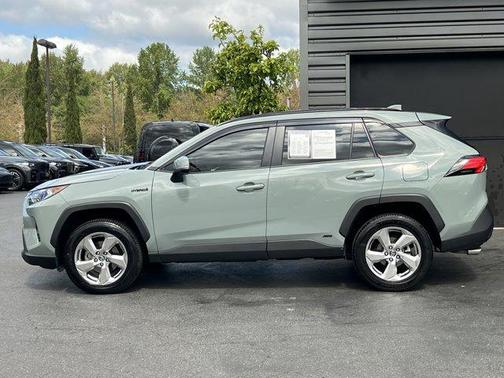 2021 Toyota RAV4 Hybrid XLE Premium