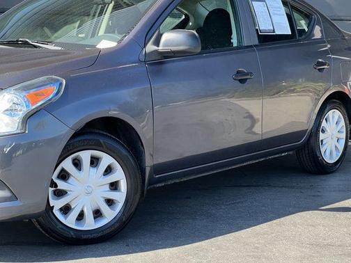 2015 Nissan Versa 1.6 S