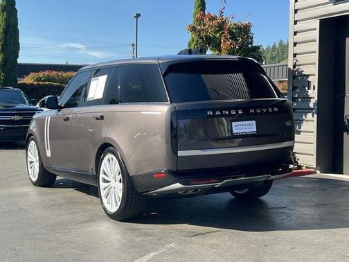 2023 Land Rover Range Rover First Edition