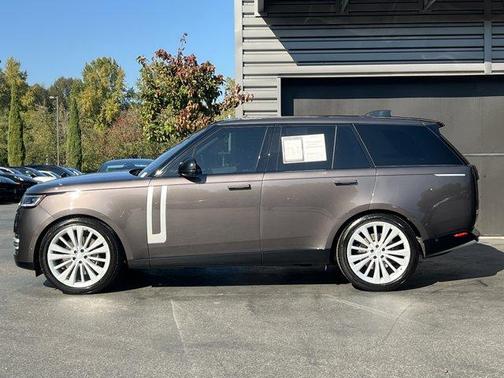 2023 Land Rover Range Rover First Edition