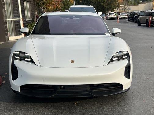 2024 Porsche Taycan GTS