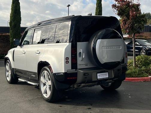 2023 Land Rover Defender 110 X-Dynamic SE