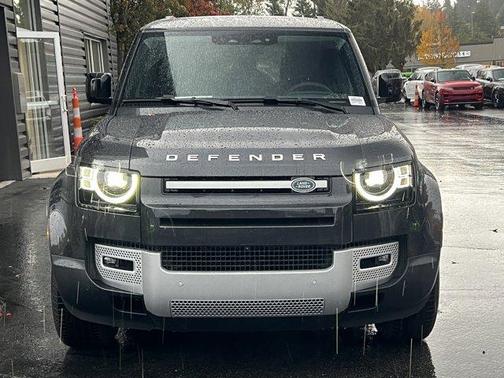 2025 Land Rover Defender P300 S