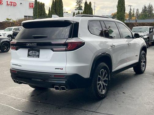 2024 GMC Acadia AT4