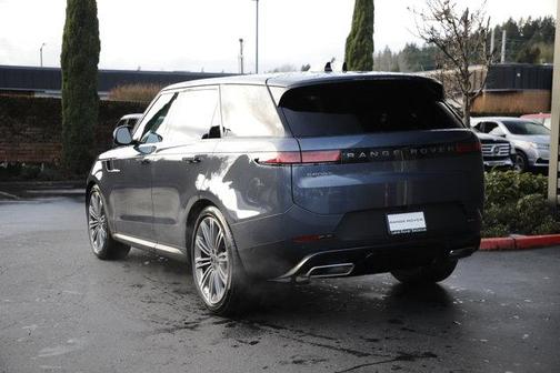 2025 Land Rover Range Rover Sport P360 SE