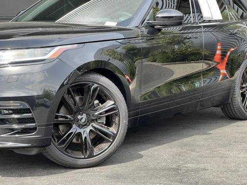 2023 Land Rover Range Rover Velar HST