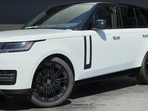 2025 Land Rover Range Rover P530 SE