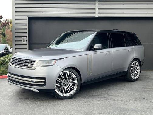 2025 Land Rover Range Rover P400 SE 7 Seat