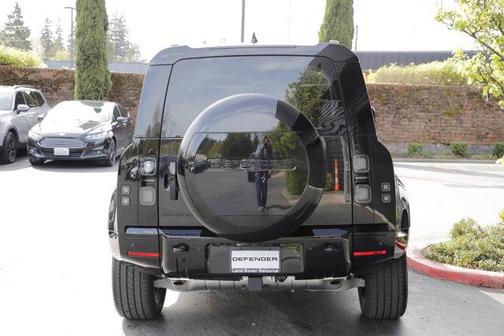 Santorini Black 2026 Land Rover Defender P400 X-Dynamic SE