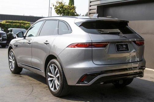 2025 Jaguar F-PACE P250 R-Dynamic S