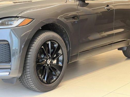 2025 Jaguar F-PACE P250 R-Dynamic S