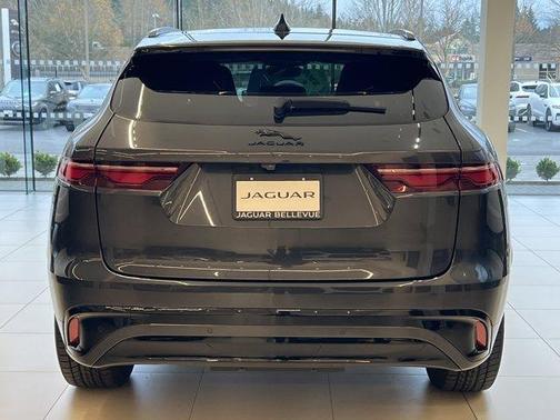2025 Jaguar F-PACE P250 R-Dynamic S