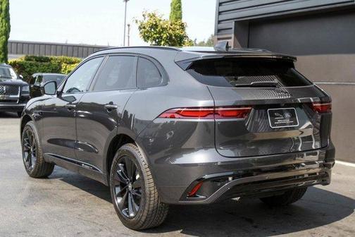 2025 Jaguar F-PACE P250 R-Dynamic S