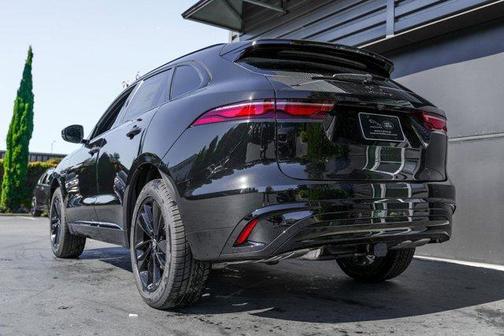 2025 Jaguar F-PACE P250 R-Dynamic S