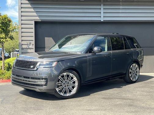2025 Land Rover Range Rover P400 SE 7 Seat