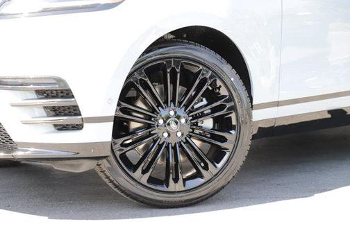 Arroios Grey 2026 Land Rover Range Rover Velar P250 Dynamic SE