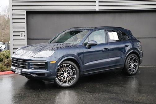 2025 Porsche Cayenne Base
