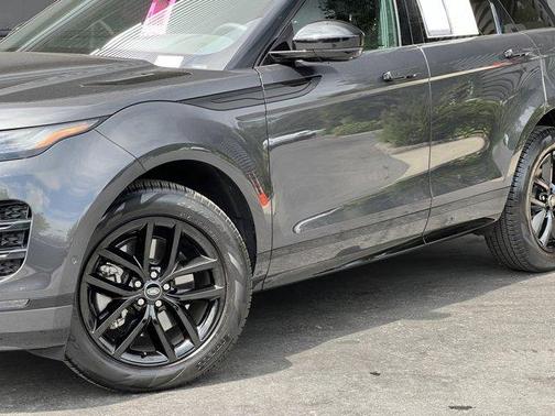 2025 Land Rover Range Rover Evoque Dynamic SE