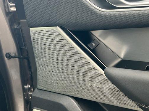 2023 Land Rover Range Rover Velar R-Dynamic S