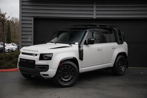 2026 Land Rover Defender V8