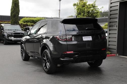 Carpathian Grey 2025 Land Rover Discovery Sport Dynamic SE