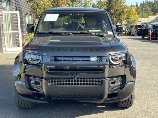 2025 Land Rover Defender P500 X-Dynamic SE