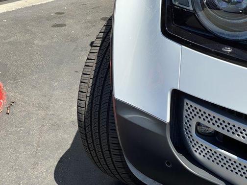 2025 Land Rover Defender P300