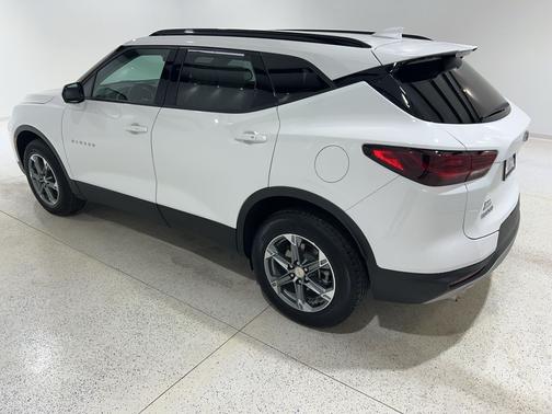 Summit White 2024 Chevrolet Blazer LT