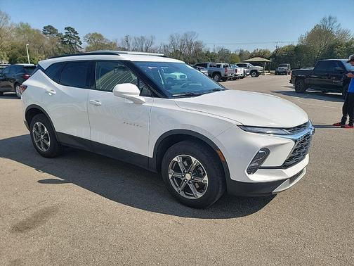 Summit White 2024 Chevrolet Blazer 2LT