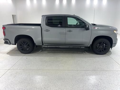 Sterling Gray Metallic 2024 Chevrolet Silverado 1500 RST